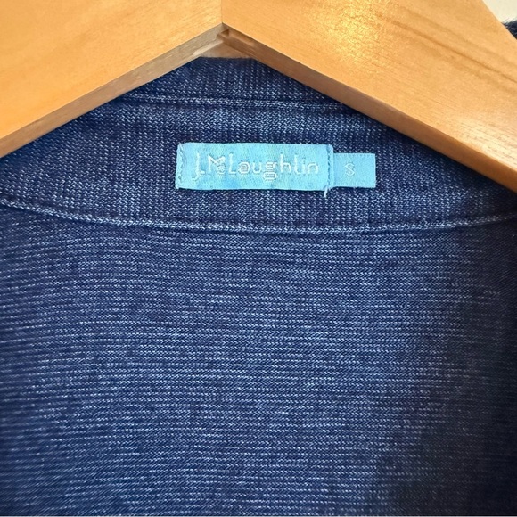 J. McLaughlin 100% Cotton Blue/Navy Sleeveless Button Down Shirt Small - Picture 3 of 9